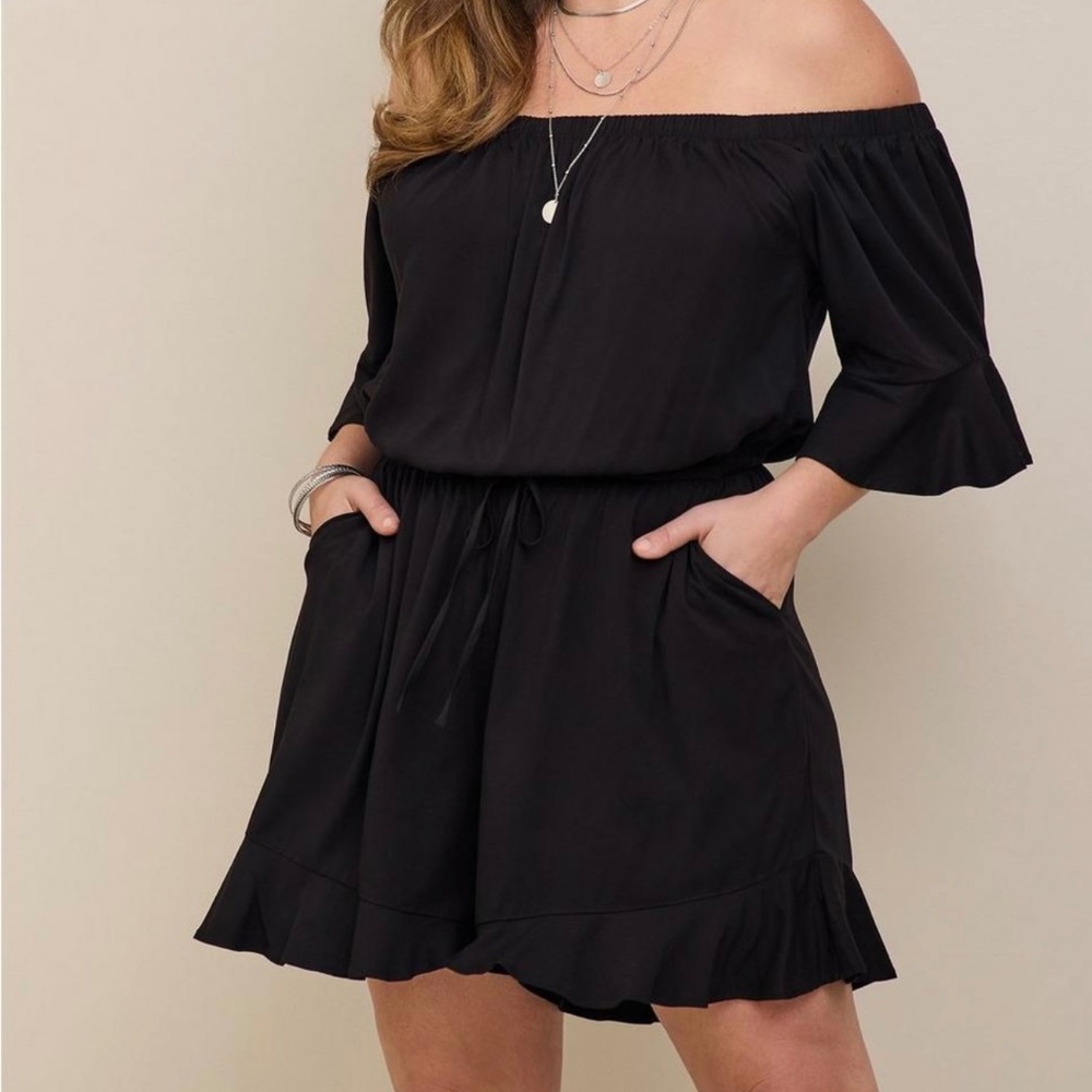 Torrid ruffle romper, size 2 NWT